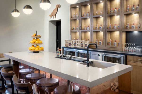 TOHI_Distillery_Bar